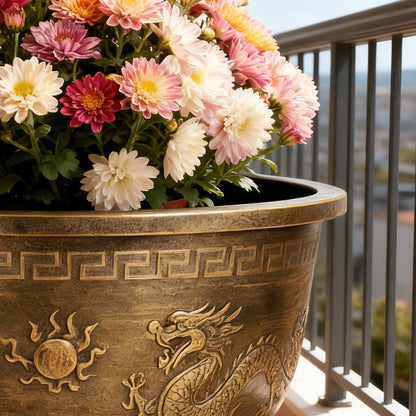Solum Vitae 16-in 40# Terra-D Round Textured Outdoor Plant Pots Gaillardia Close-up Texture Detail  for Home Garden,Premium Outdoor Planters for Gardening